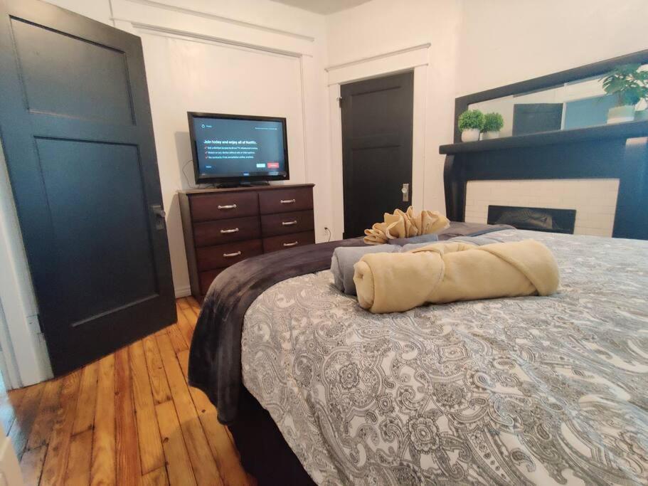 Апартаменти Lovely 2Br W Office Space - King Bed & Alexa Піттсбург Екстер'єр фото